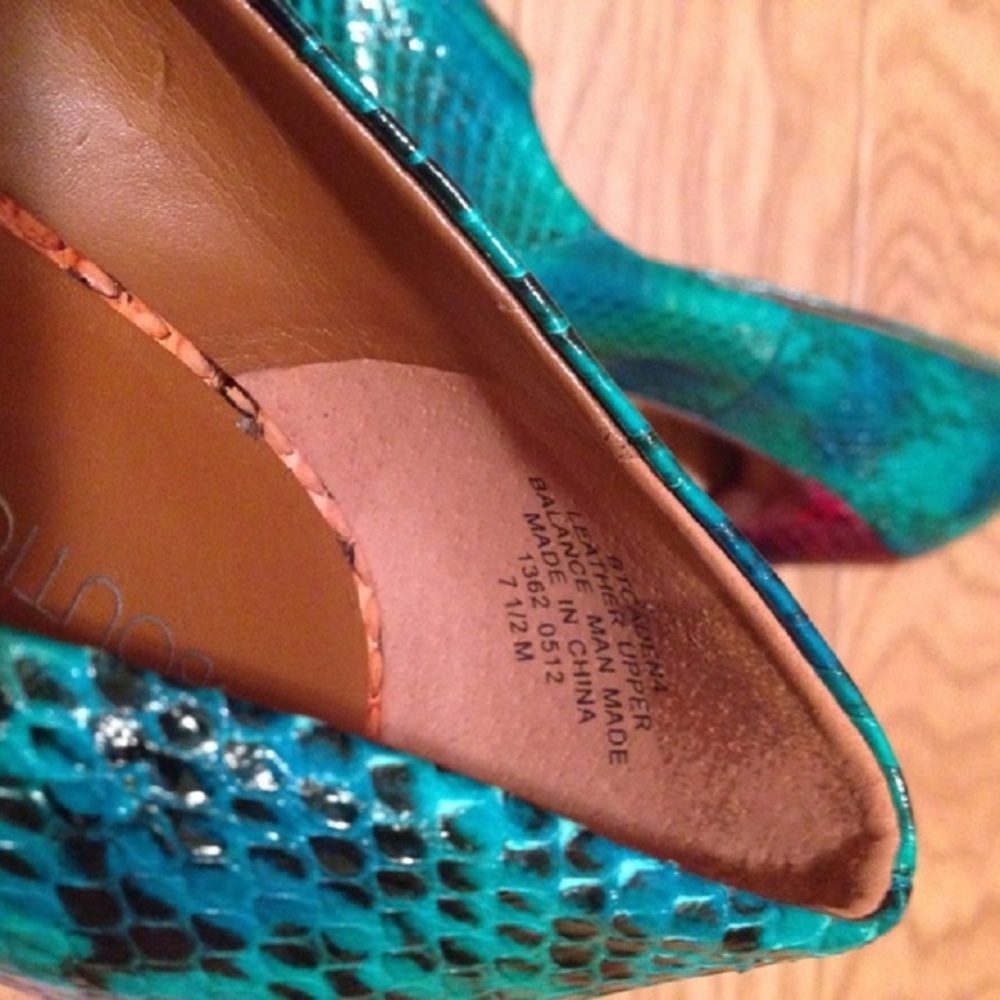 Snakeskin Textured Multi Color Open Toe Pumps - Picture 6 of 8